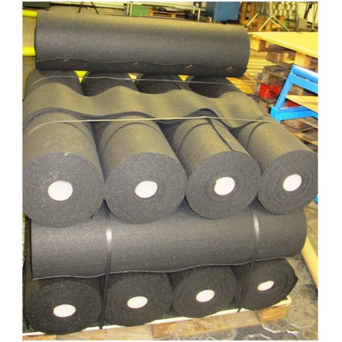 3 mm - Guma antypoślizgowa z recyklingu, szerokość 1050 mm, 750 kg/m3 - recykling